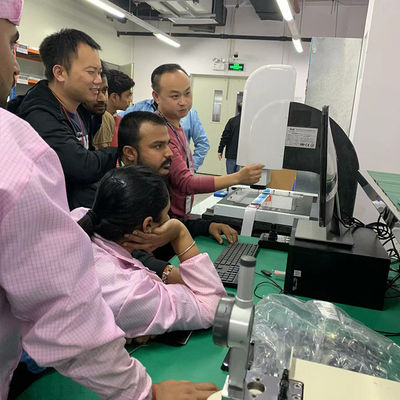 précision de machine du manuel CMM de l'exactitude 3um haute pour l'essai de moules métalliques