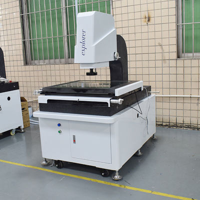 2D machine de mesure du même rang manuelle optique pour des tailles de fraisage de pièces en métal de commande numérique par ordinateur