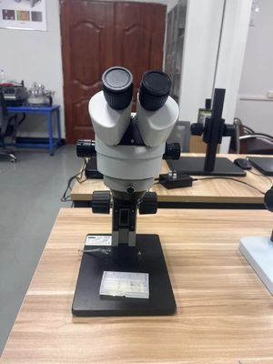 Microscope binoculaire