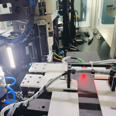 Machine d'inspection visuelle pour pièces de matériel, détermine automatiquement la classification OK/NG, avec vitesse de détection rapide 220V, personnalisation non standard